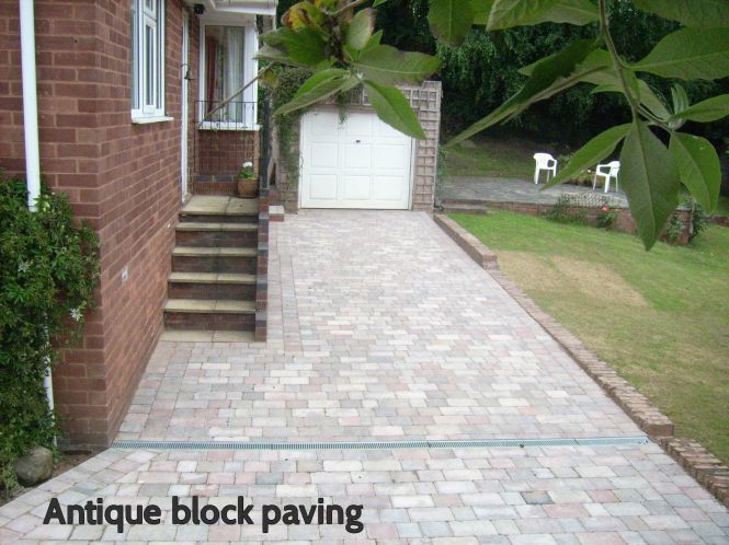 Parkes Landscaping 30DarkGreyText.jpg